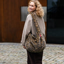 reisenthel Moonbag - Schultertasche 48 cm (leo fake fur) - Ansicht 7