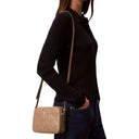 Calvin Klein Quilted Emblem - Umhängetasche 18 cm (desert taupe) - Markenkoffer