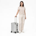 FPM Milano Bank S aluminum Spinner 53 - 4 - Rollen - Kabinentrolley 53 cm (moonlight silver) - Markenkoffer