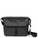 Eastpak selection Delegate + - Schultertasche 17" 38.5 cm (tarp black 2)