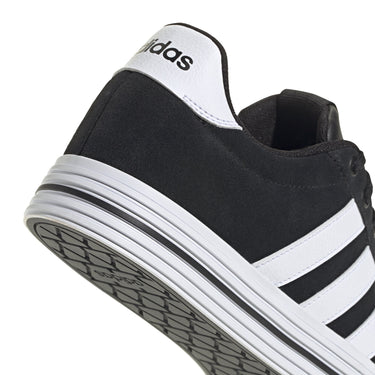 adidas Daily 4.0 - Schuh Men (core black/ftwr white/ftwr white, 44) - Markenkoffer