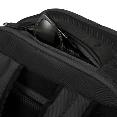 American Tourister Urban Track - Laptoprucksack 15.6" 45 cm (schwarz) - Markenkoffer