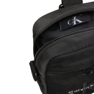 Calvin Klein Bold Logo - Umhängetasche 28 cm (black) - Markenkoffer