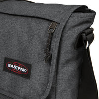 Eastpak Delegate + - Schultertasche 17" 38.5 cm (black denim) - Ansicht 4