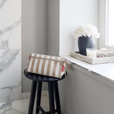 reisenthel maxi case - Kulturbeutel 28 cm (summerstripes coffee) - Ansicht 5