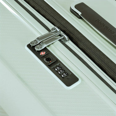 Eminent AEGIS - 4 - Rollen - Trolley 67 cm erw. (mint green) - Markenkoffer