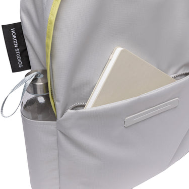 Horizn Studios Shibuya Daypack - Rucksack 44 cm M (light quartz grey/glossy lemon) - Markenkoffer