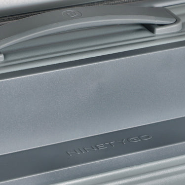 NINETYGO Nulife - 4 - Rollen - Trolley L 71 cm (grün) - Markenkoffer