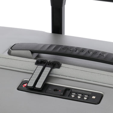 Travelite Millennium - 4 - Rollen - Trolley M 67 cm erw. (silver) - Markenkoffer