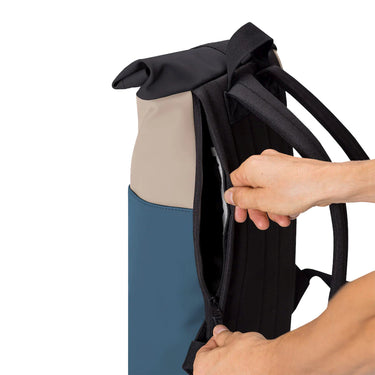 Ucon Acrobatics Hajo Mini Lotus Rolltop - Rucksack 16'' 42 cm (nude/petrol) - Markenkoffer